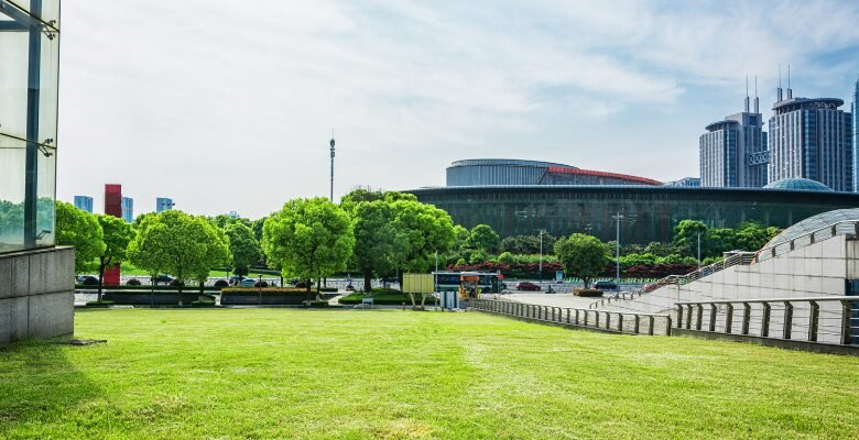 commercial landscaping contractor Oro Valley